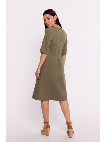 B280 Suknelė su V formos iškirpte ir trapecijos formos iškirpte - alyvuogių žalia