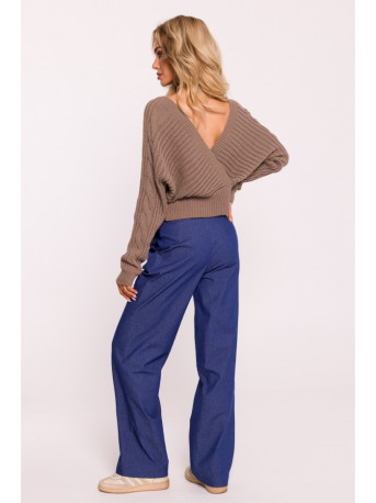 M809 Apkarpytas megztinis su V formos iškirpte - cappuccino