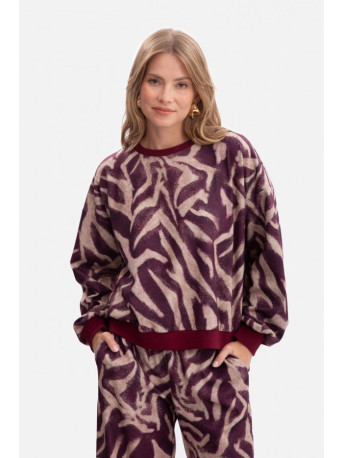 B303 Print knit sweatshirt - model 2