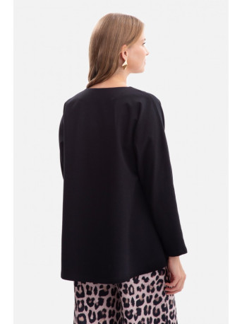 B304 Knit V-neck pullover top - black