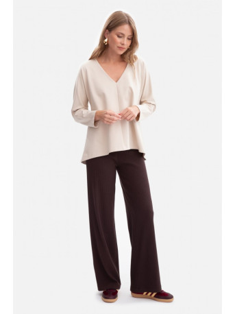 B304 Knit V-neck pullover top - sand