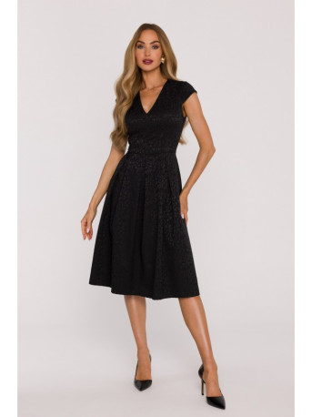 M892 Fit & flare dress with box pleats - black