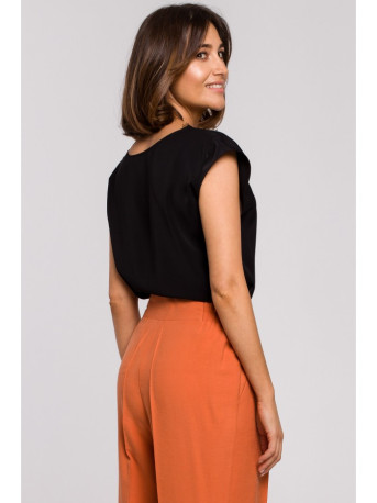 S206 Marškinėliai be rankovių su nėriniuota iškirpte - juodi