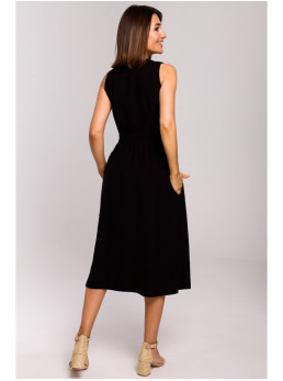 S224 Berankovė suknelė imituotu apvyniojimu ir platėjančiu sijonu - juoda