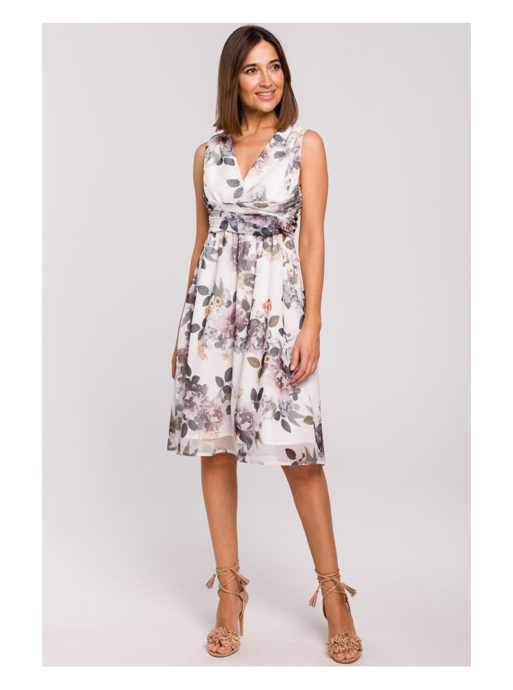 S225 Šifono suknelė gilia iškirpte - spalva