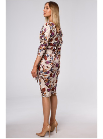 M524 Raštuota trikotažinė suknelė su apgaubiančia viršutine dalimi ir dirželiu - spalva