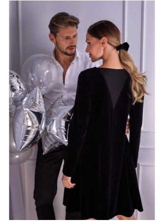 M566 Aksominė suknelė laisvu siluetu - juoda
