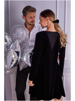 M566 Aksominė suknelė laisvu siluetu - juoda