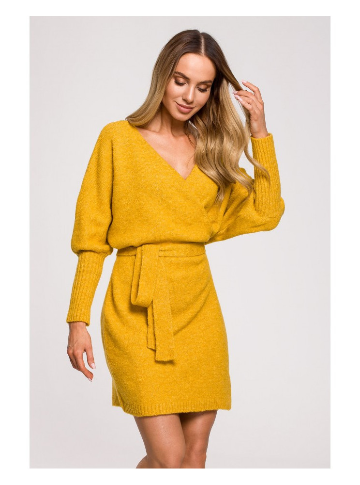 M631 Surišama megzta suknelė - honey