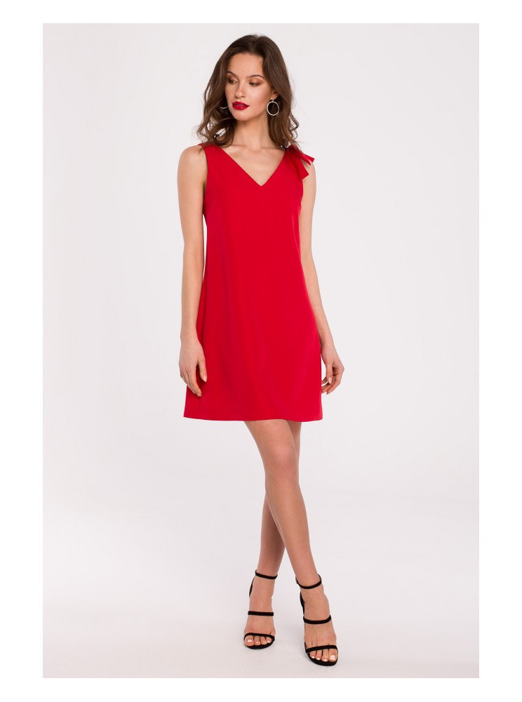 .K128 Siauraus silueto suknelė su kaspinėliu - raudona