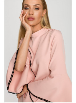 M698 A silueto suknelė angelo rankovėmis - pudros