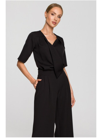 M703 Kombinezonas su dekoratyvia V formos iškirpte - juoda