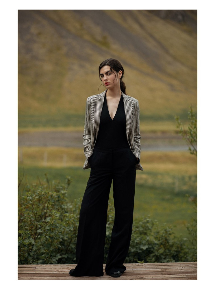 S311 Plačios kelnės - juoda