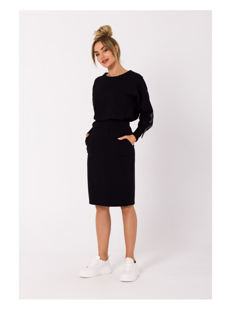 M728 Siauras sijonas su kišenėmis - juoda