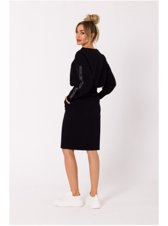 M728 Siauras sijonas su kišenėmis - juoda