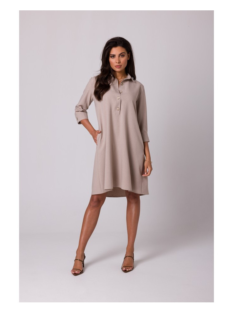 B257 Plazdančio silueto marškininė suknelė - smėlio