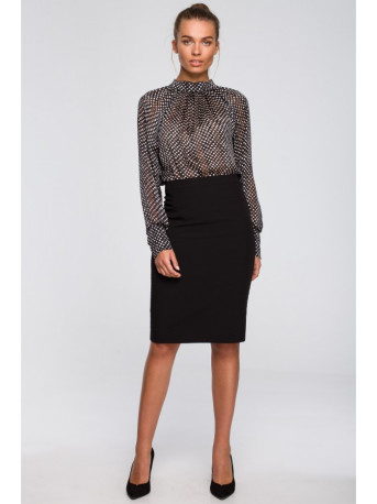 S235 Chiiffon blouse with a tie detail in the back - model 1