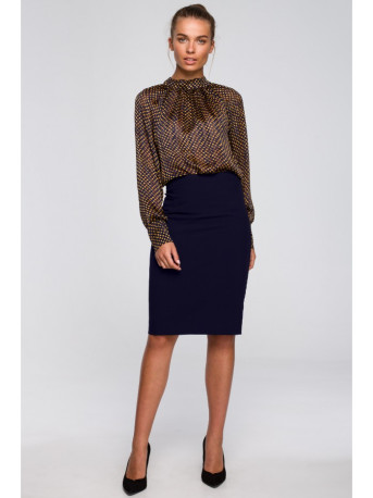 S235 Chiiffon blouse with a tie detail in the back - model 3