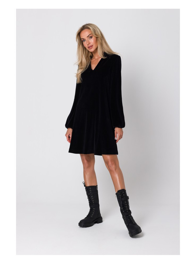 M767 Suknelė V formos iškirpte - juoda