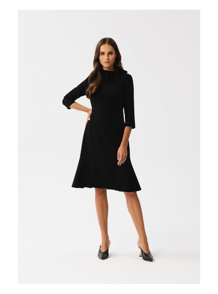 S346 Suknelė su kaklaraiščiu - juoda