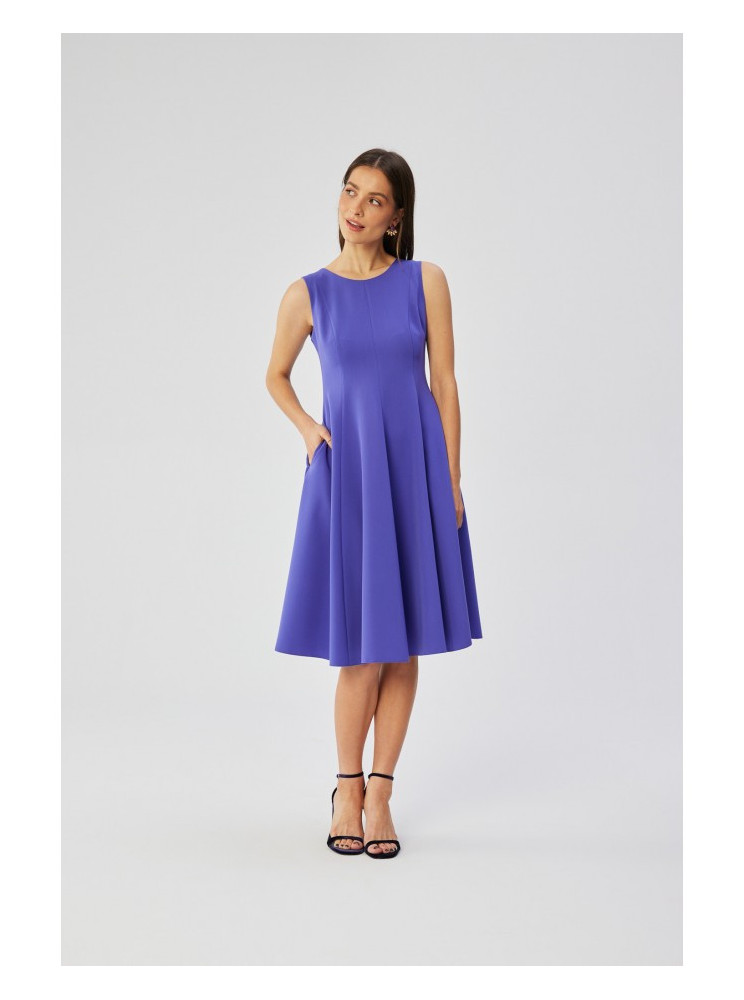 S358 Priglundanti, platėjanti suknelė be rankovių - violetinė