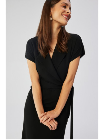 S363 Marškininė suknelė su diržu - juoda