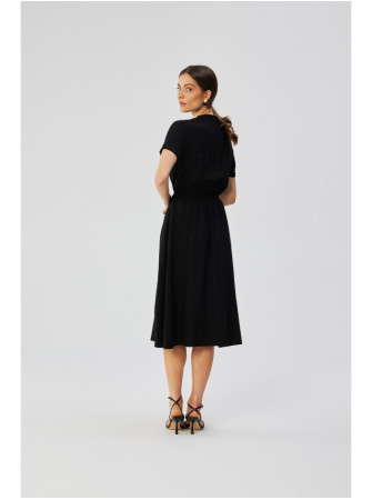 S366 Viskozinė suknelė su raišteliu liemens srityje - juoda