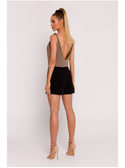 M775 Šortai su klostėmis - juoda