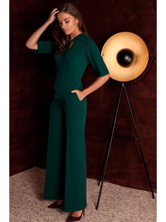 S243 Elegant jumpsuit with a tie neck - green