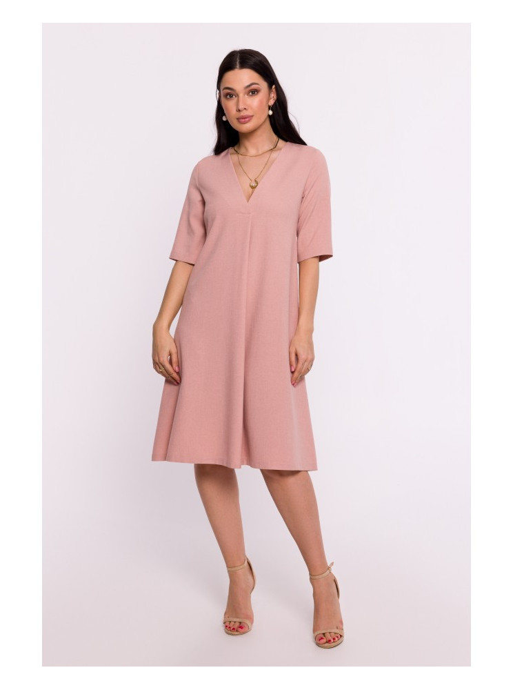 B280 Trapecijos formos suknelė su V formos iškirpte - rožinė