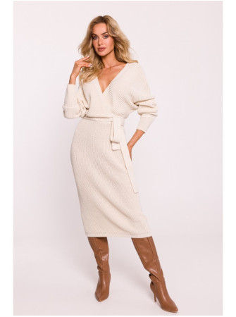 M810 Megztinio suknelė su V formos iškirpte - dramblio kaulo