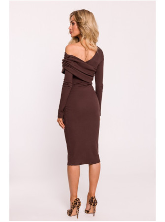 M820 Asimetriško kirpimo suknelė iš rib audinio - ruda