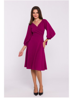 S383 Plazdančio silueto suknelė pūstomis rankovėmis - juoda