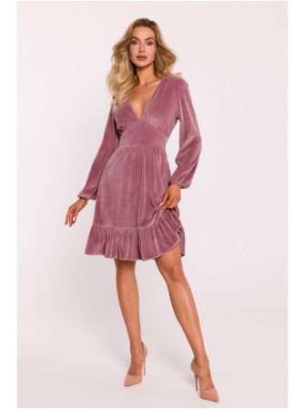 M826 Aksominė suknelė V formos iškirpte - crepe pink