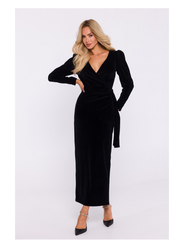 M828 Prabangus velvetinis ilgo kirpimo suknelė gilia iškirpte - juoda