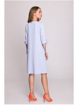 S393 A silueto suknelė surišamomis rankovėmis - šviesiai mėlyna