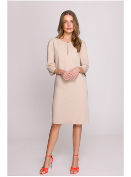S394 Laisvo stiliaus suknelė su rakinės skylutės iškirpte - smėlio