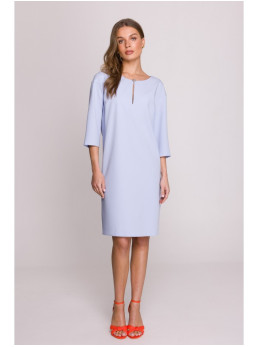 S394 Laisvo stiliaus suknelė su rakinės skylutės iškirpte - šviesiai mėlyna