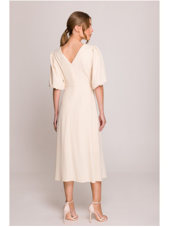 S400 Kreminės spalvos suknelė pūstomis rankovėmis - kreminė