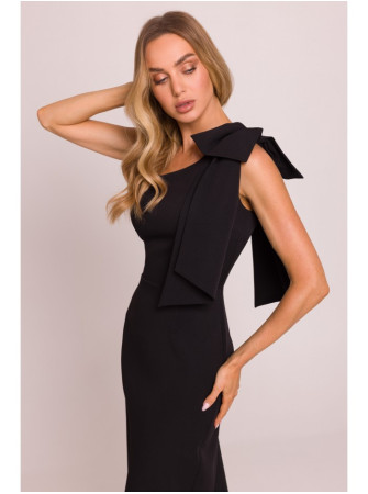 M847 Suknelė su kaspinu ant vieno peties - juoda