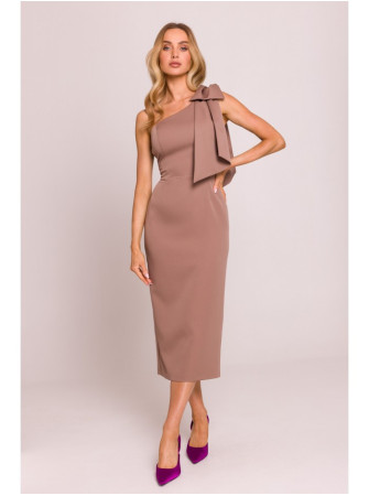 M847 Suknelė vienu petimi su kaspinu - mocca