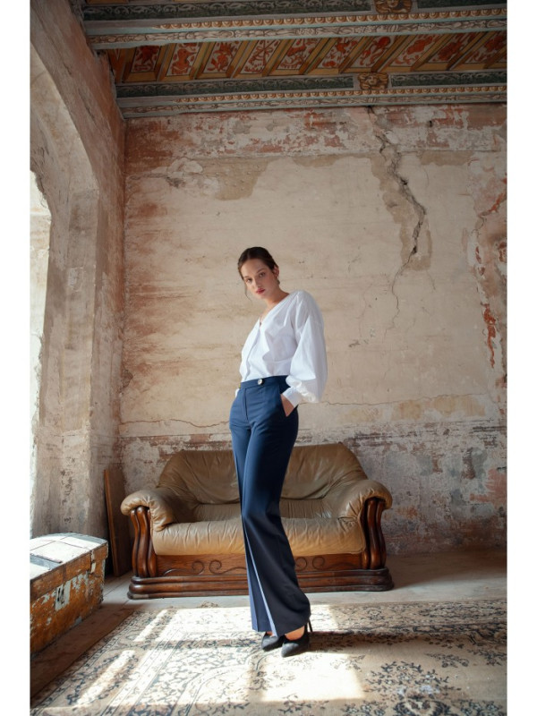 K114 Classic straight-leg trousers - navy blue