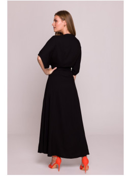 S406 Viskozinė suknelė-siaučiamas maksi - juoda