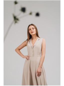 S409 Priglundanti ir platėjanti marškinių tipo suknelė - smėlio