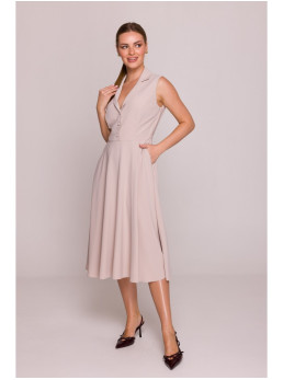 S409 Prigludusi ir platėjanti marškinių tipo suknelė - smėlio