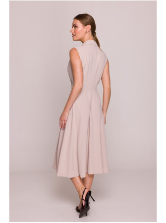 S409 Priglundanti ir platėjanti marškinių tipo suknelė - smėlio