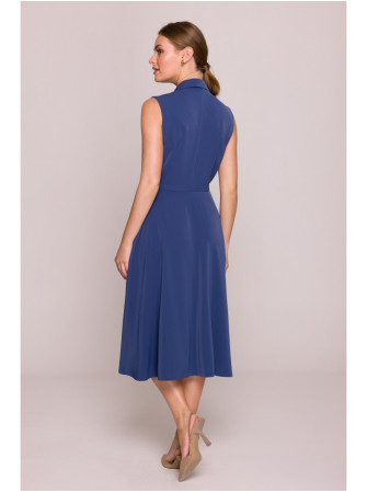 S409 Priglundanti ir platėjanti marškinių tipo suknelė - mėlyna
