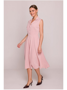 S409 Prigludusi ir platėjanti marškinių tipo suknelė - pudros