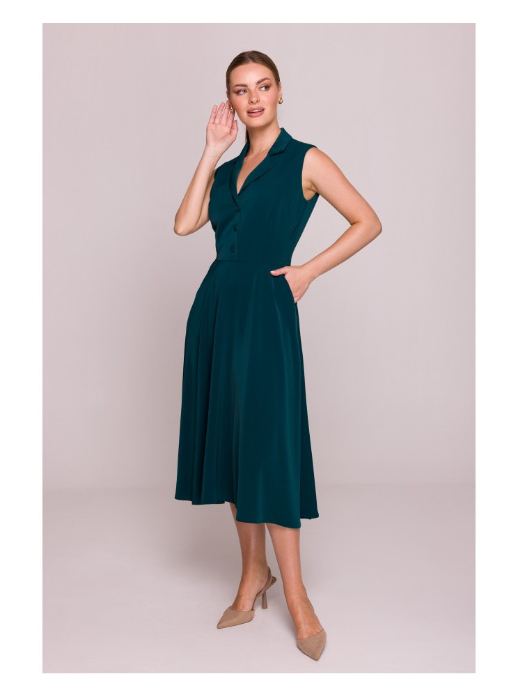 S409 Prigludusi ir platėjanti marškinių tipo suknelė - žalia