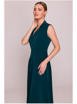 S409 Prigludusi ir platėjanti marškinių tipo suknelė - žalia